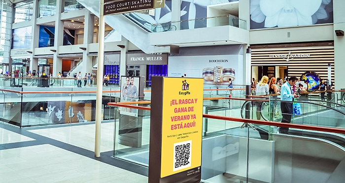QR code promotion in Shopping Center